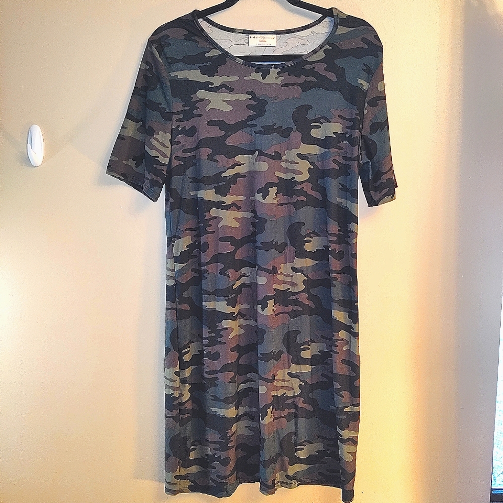 Dress by Bobbie Brooks size large